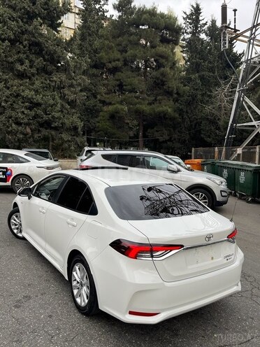 Toyota Corolla-4