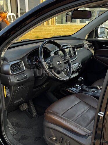 Kia Sorento-9