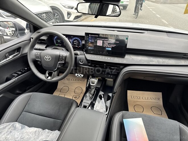 Toyota Camry-7