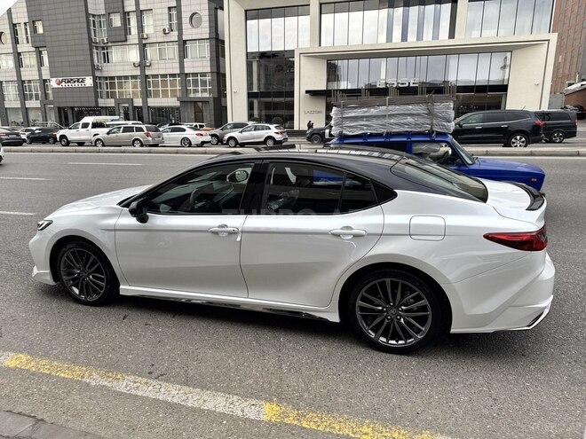 Toyota Camry-3