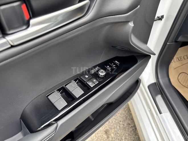 Toyota Camry-12