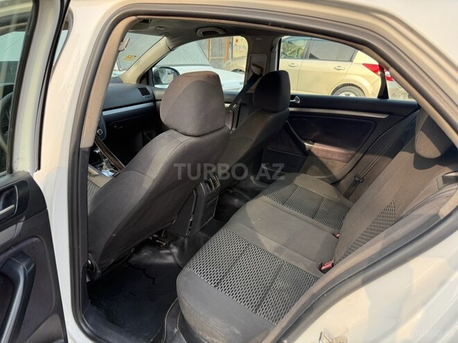 Volkswagen Jetta 2010, 280,600 km - 1.6 л - Mingəçevir