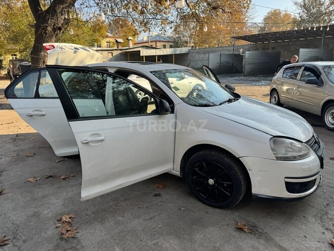 Volkswagen Jetta 2010, 280,600 km - 1.6 л - Mingəçevir