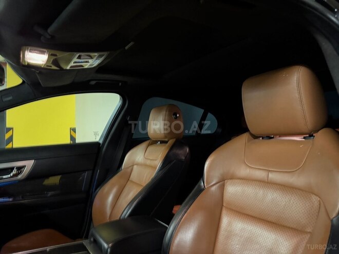 Jaguar XF 2014, 160,000 km - 2.0 l - Gəncə