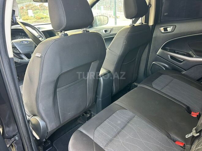 Ford Ecosport-10