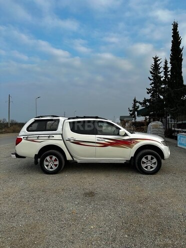 Mitsubishi L200 2008, 230,000 km - 2.5 l - Sabirabad