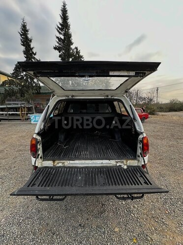 Mitsubishi L200 2008, 230,000 km - 2.5 l - Sabirabad