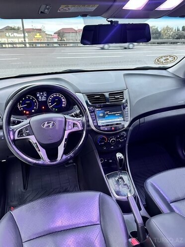 Hyundai Accent 2015, 144,000 km - 1.4 l - Bakı