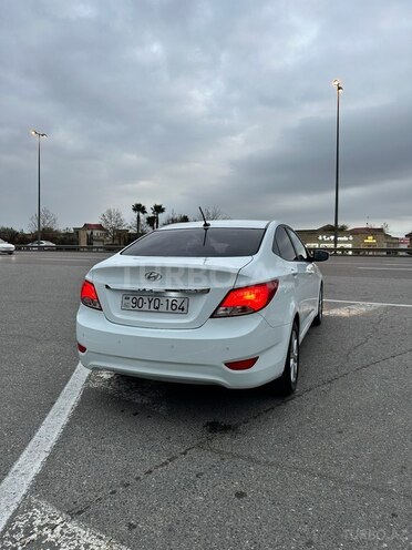 Hyundai Accent 2015, 144,000 km - 1.4 l - Bakı