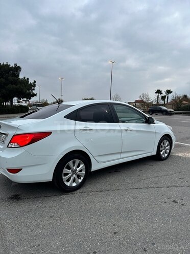 Hyundai Accent 2015, 144,000 km - 1.4 l - Bakı