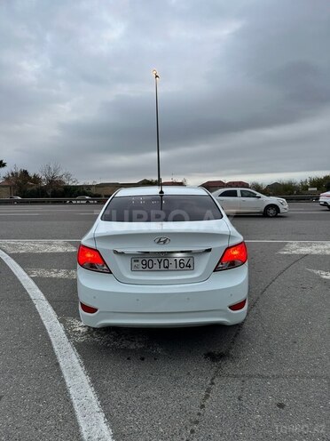 Hyundai Accent 2015, 144,000 km - 1.4 l - Bakı