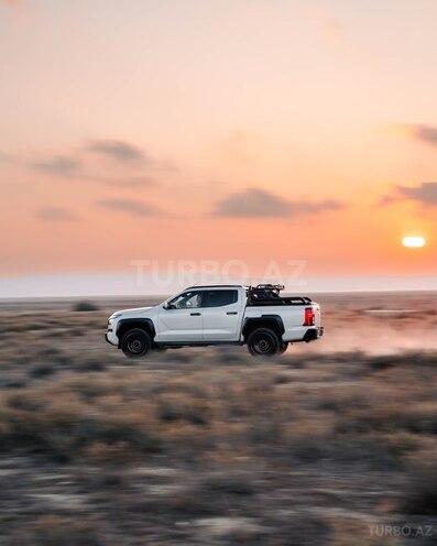 Mitsubishi L200 2024, 21,000 km - 2.4 л - Bakı