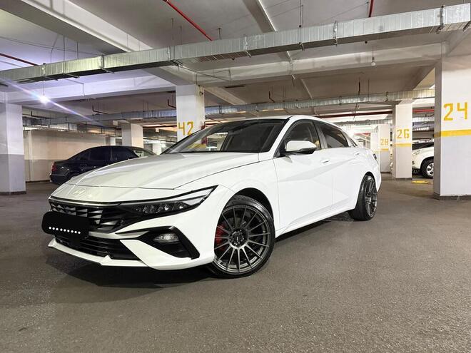 Hyundai Elantra 2024, 31,175 km - 1.5 л - Bakı