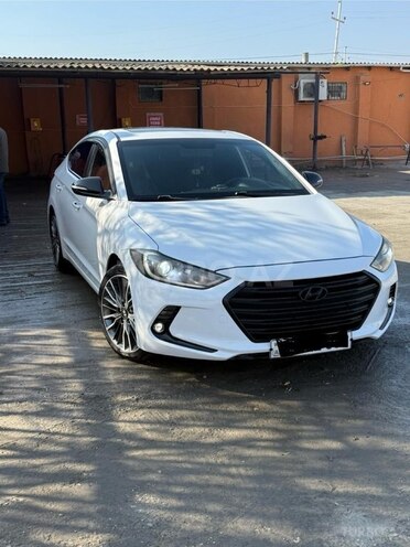 Hyundai Avante 2015, 255,000 km - 1.6 л - Bakı