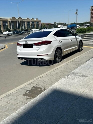 Hyundai Avante 2015, 255,000 km - 1.6 л - Bakı