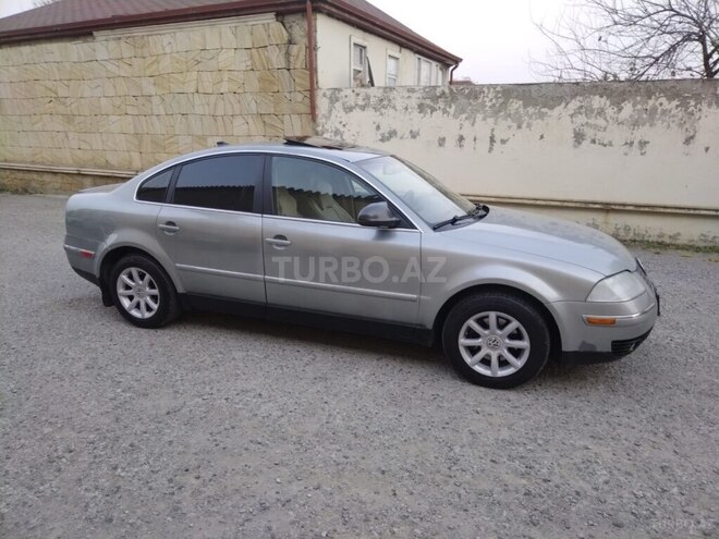 Volkswagen Passat 2004, 289,000 km - 1.8 л - Şamaxı