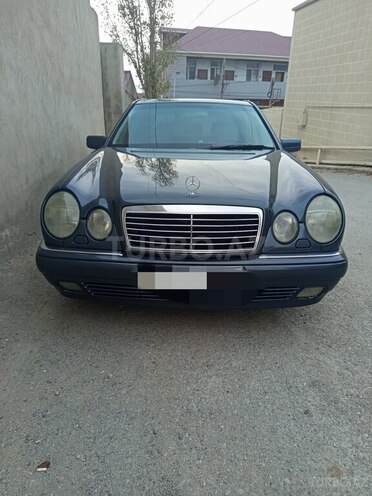Mercedes E 240 1999, 336,000 km - 2.4 l - Bakı