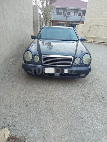 Mercedes E 240 1999, 336,000 km - 2.4 l - Bakı
