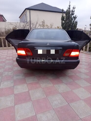 Mercedes E 240 1999, 336,000 km - 2.4 l - Bakı