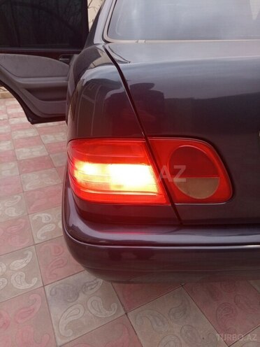 Mercedes E 240 1999, 336,000 km - 2.4 l - Bakı