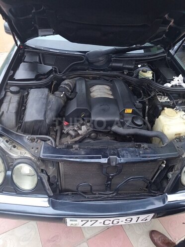 Mercedes E 240 1999, 336,000 km - 2.4 l - Bakı