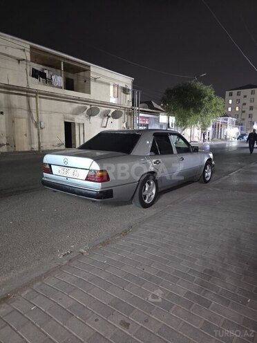 Mercedes  1990, 300,090 km - 2.0 l - Bakı