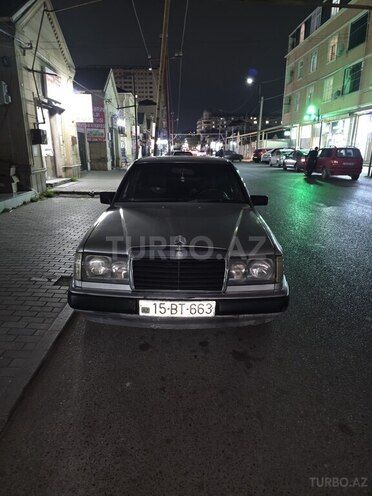 Mercedes  1990, 300,090 km - 2.0 l - Bakı