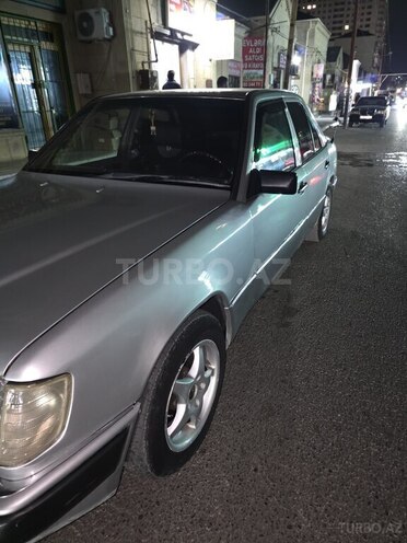 Mercedes  1990, 300,090 km - 2.0 l - Bakı
