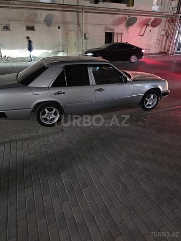 Mercedes  1990, 300,090 km - 2.0 l - Bakı