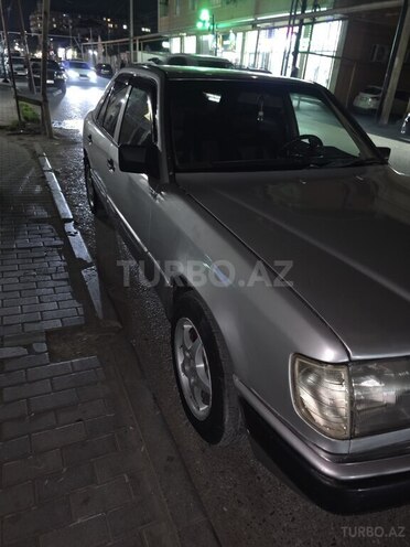 Mercedes  1990, 300,090 km - 2.0 l - Bakı