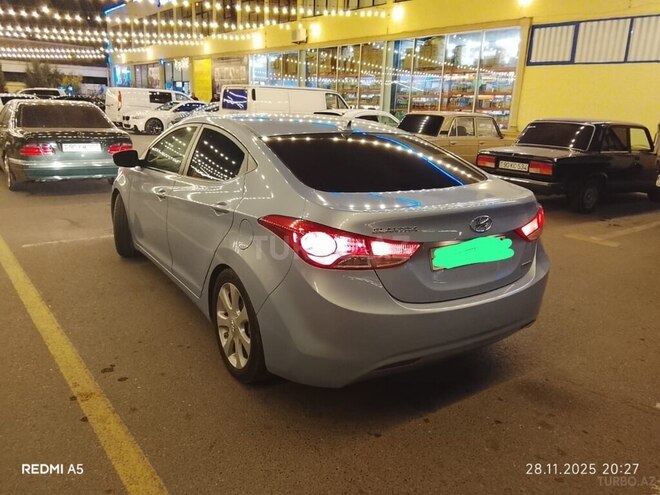 Hyundai Elantra 2012, 280,000 km - 1.8 л - Şirvan