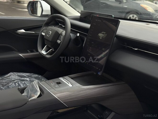 Changan Eado-6