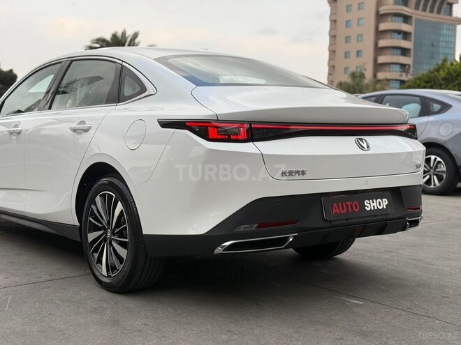 Changan Eado-4