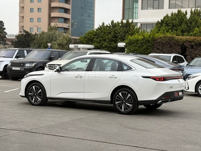 Changan Eado-16