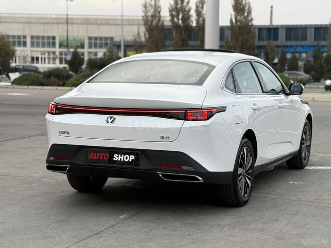 Changan Eado-22