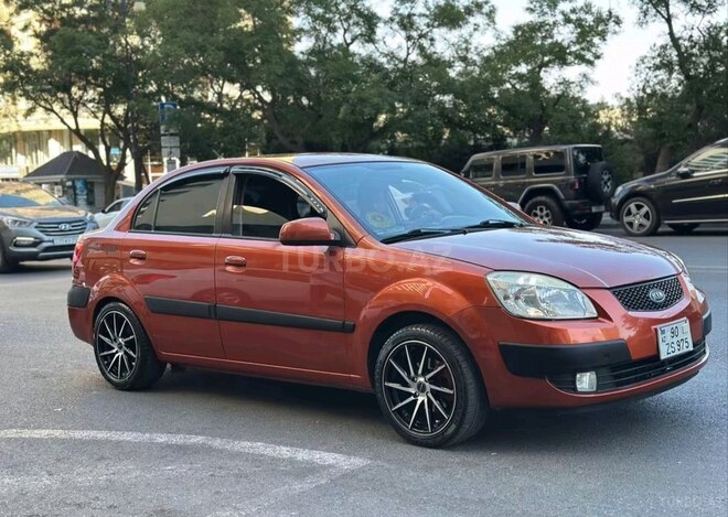 Kia Rio-1