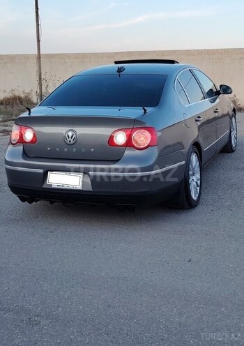 Volkswagen Passat 2005, 235,213 km - 2.0 l - Bakı