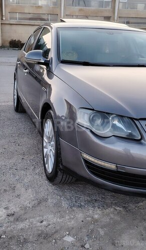 Volkswagen Passat 2005, 235,213 km - 2.0 l - Bakı