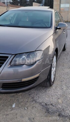 Volkswagen Passat 2005, 235,213 km - 2.0 l - Bakı