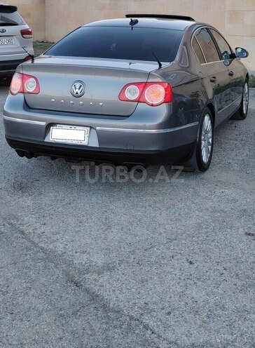 Volkswagen Passat 2005, 235,213 km - 2.0 l - Bakı