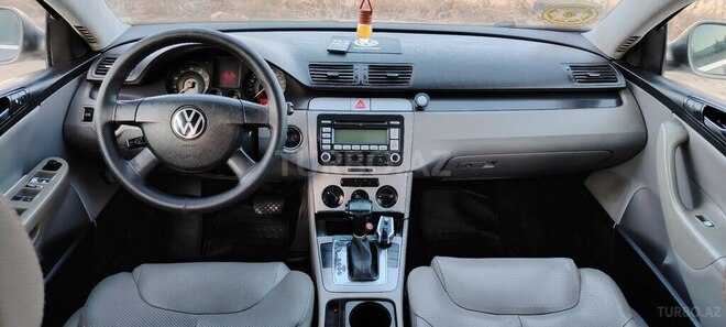 Volkswagen Passat 2005, 235,213 km - 2.0 l - Bakı