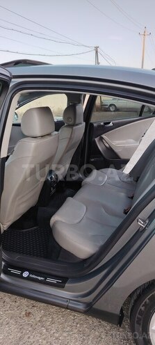 Volkswagen Passat 2005, 235,213 km - 2.0 l - Bakı