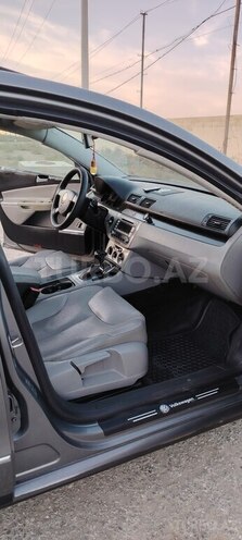 Volkswagen Passat 2005, 235,213 km - 2.0 l - Bakı