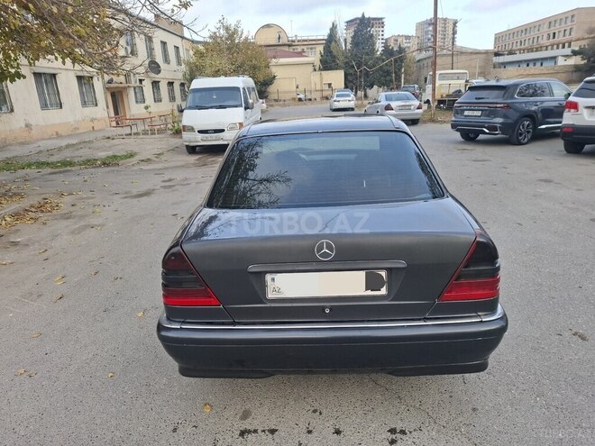 Mercedes C 220 2000, 354,675 km - 2.2 l - Bakı