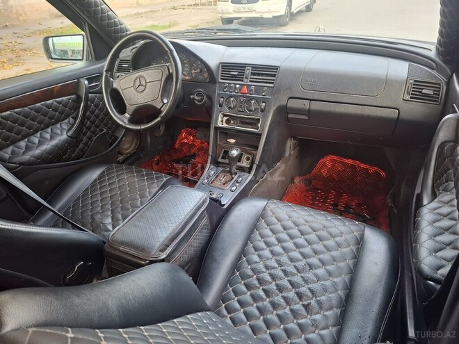 Mercedes C 220 2000, 354,675 km - 2.2 l - Bakı