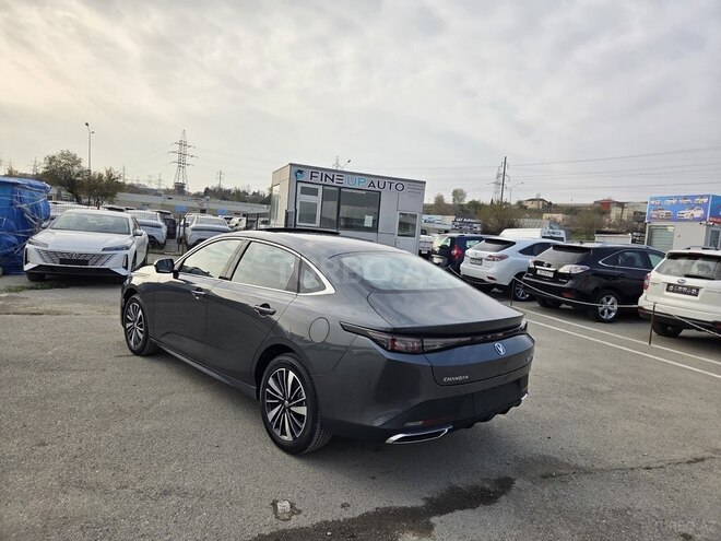 Changan Eado Plus-5