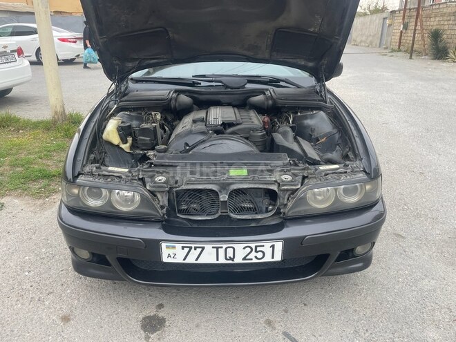 BMW 528 2000, 220,000 km - 2.8 л - Bakı