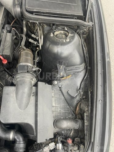 BMW 528 2000, 220,000 km - 2.8 л - Bakı