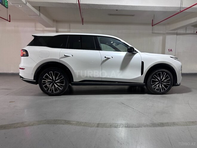 Changan Qiyuan Q07-8