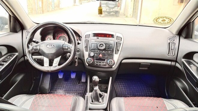 Kia Ceed 2009, 443,294 km - 1.6 л - Bakı